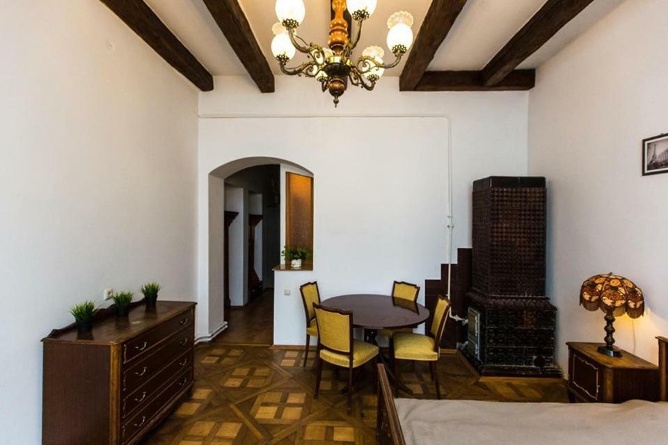 Apartments In The Customs Square 리비프 외부 사진